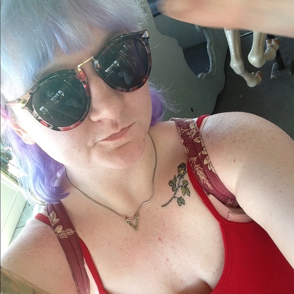 Meet your Posher, Rachel - Picture 1 of 1